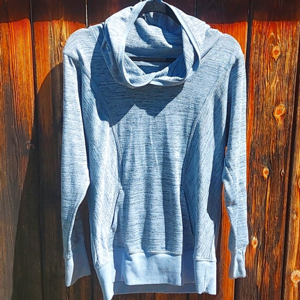 Nova Blue pullover hoodie